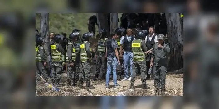 Fas, İspanya kontrolündeki Sebte'ye geçiş girişimi sonrası 109 düzensiz göçmen ile 2 Faslıyı gözaltına aldı