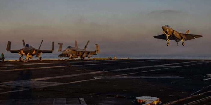 Denizde zor günler: USS Abraham Lincoln’ün çileleri