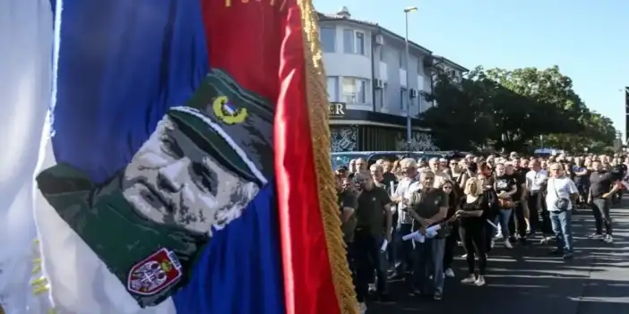 BM, savaş suçlusu Mladic'in cenaze töreninde "yüceltilmesine" tepki gösterdi