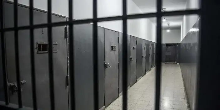 Siyonist gardiyanların Filistinli mahkumlara uyguladığı ölümcül işkence, skandal yazışmalarla deşifre oldu