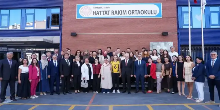 İstanbul Valiliğinden ihtiyaç sahibi öğrencilere aylık 2 bin lira kantin desteği