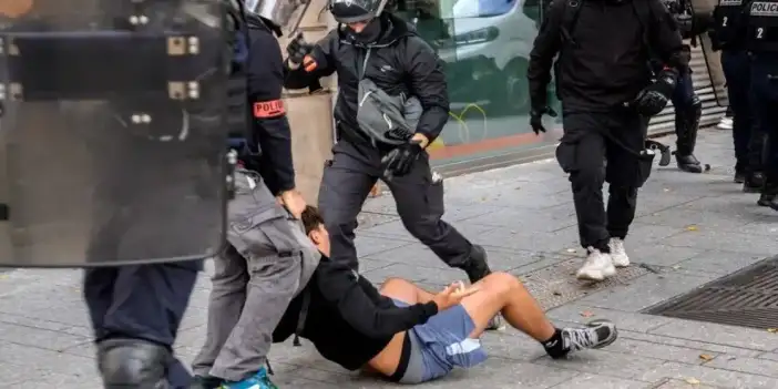 Fransa'da kolluk kuvvetleri, lise eylemleri kapsamında 5 binden fazla kişi hakkında işlem yaptı