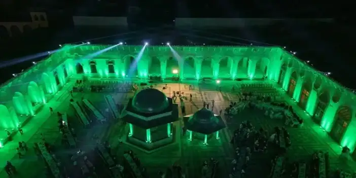 Mezhepçi mutaassıplara kötü haber: Emevi Camii yeniden ibadete açıldı!