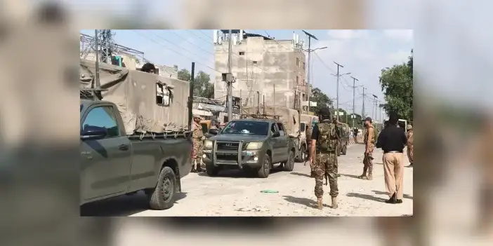 Pakistan'da eski Başbakan Han'ın partisinin yönettiği eyalette olağanüstü hal ilan edildi