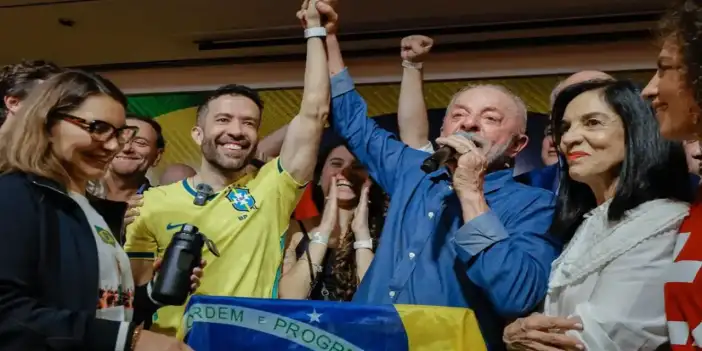 Lula'nın dördüncü zaferi ne ifade ediyor?