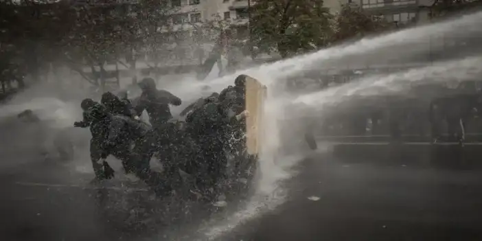 Avrupa sokaklarına ekim ayında protestolar damga vurdu