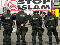 Almanya’da Selefilere Polis Baskını