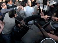 Ummanda İki Bakan Koltuktan Oldu