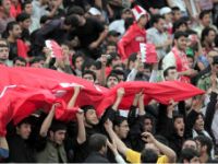 Bahreynde 300 Gösterici İşten Atıldı