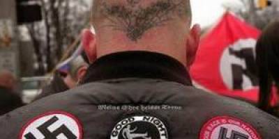 Alman Neo-Naziler Suç Makinesi Gibi