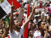 Askerlerden Mısır Anayasasına Müdahale!