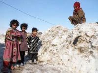 Afganistanda Çocuklar Soğuktan Öldü!