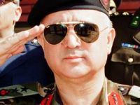 Yağlı Kazık, Postmodern... Erol Özkasnak Kimdir?