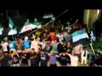 Suriye’de Halk Meydanlardaydı (Video)