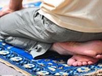 D. Türkistan’da Namaz Kılan Öğrenciye Ceza