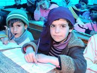 Eğitim Yokluklar İçinde Sürdürülüyor
