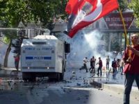 Ne Mutlu “Taksim Devrimcisiyim” Diyene!