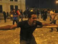 Mısır Polisi ve Baltacılar Göstericilere Saldırdı!