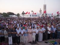 Tunus Halkı Devrimi Korumak İçin Meydana İndi