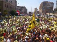 Mısırda Halk Sokaklarda; Şehit Haberleri Geliyor!