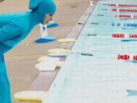 Müslüman Kıza Karma Havuz Mecburiyeti