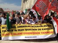 Fatih Camii’nde ABD, Rusya ve İran Protestosu