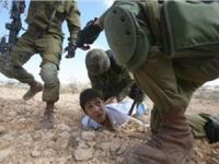 Filistinde 13 Yılda 10 Bin Çocuk Tutuklandı