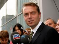 Cem Uzan: “Manşetleri Tolon Atıyormuş!”