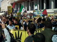 Mısır Darbesini Protesto Yürüyüşü Başladı