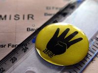 "Rabia İşaretli Cetvel" İçin Gözaltı