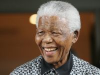 Nelson Mandela Hayatını Kaybetti