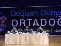 Gaziantep’te ‘Değişen Dünya ve Ortadoğu’ Konuşuldu