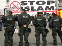 Fransız Belediye Başkanından İslam'ı Yasaklama Teklifi