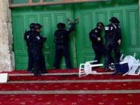 İsrailliler Mescid-i Aksa'ya Girdi