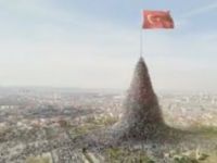 AK Parti'nin Bayraklı Reklamı Yasaklandı