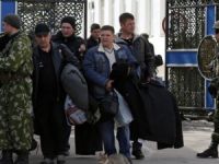 Ukrayna Kırım'daki Askerlerini Çekiyor