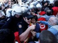 Gezi Parkı'ndaki DİSK Üyelerine Müdahale