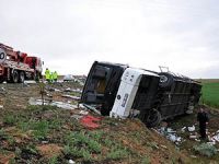 Hizmet-İş'in Otobüsü Devrildi
