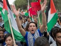 İşgal Topraklarında Filistinliler Yürüdü