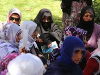 Ailelerin Oturma Eylemine Belediye Çalışanlarından Engel