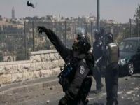 Siyonist İsrail Gazze'de 10 Noktayı Vurdu