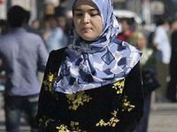 Kırım'da Başörtülü Kadınlara Polis Baskısı