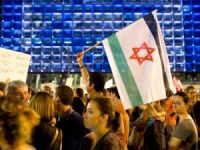 İsrail'de 15 Bin Kişi Sokaklarda