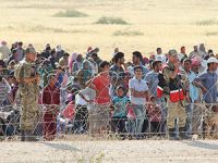 Suriyelilerin Türkiye Sınırındaki Bekleyişi Sürüyor