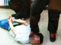 Almanya'da Mültecilere Ebu Gureyb İşkencesi