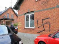 Danimarka'da Camiye Irkçı Saldırı