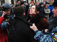 HRW: Kırım Tatarlarının İnsan Hakları İhlal Ediliyor