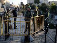 Doğu Kudüs'te Filistinlilerin Evlerine Baskın