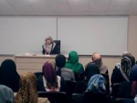 ‘Müslüman Gençlerin Kimliği ve Sorumluluklarımız’