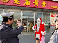 Çin'de 'Batı Adeti' Diye Noel Kutlamalarına Yasak